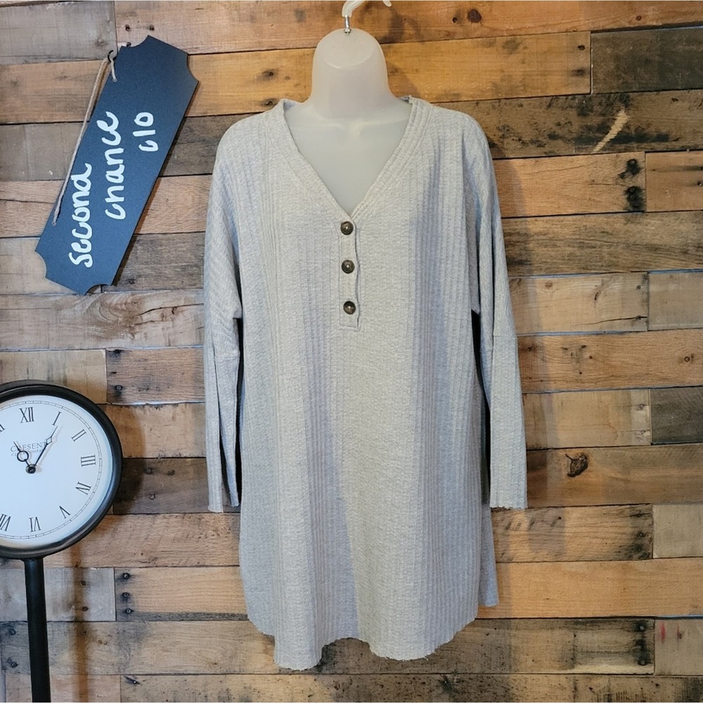 Naturals Reflections women's silver oversized waffle top size large